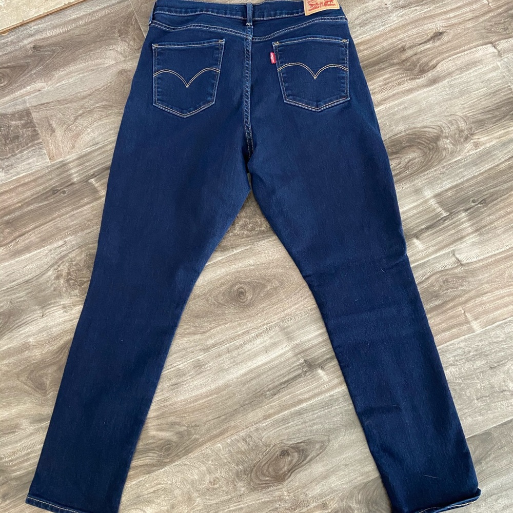 Levi jeans - Picture 2 of 4